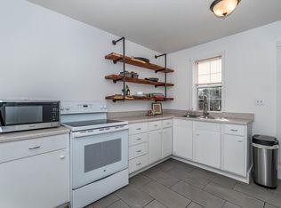 122 Frontage Rd #4, Eureka Springs, AR 72632