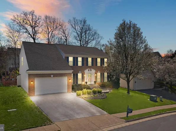 10103 Tummel Falls Dr, Bristow, VA 20136