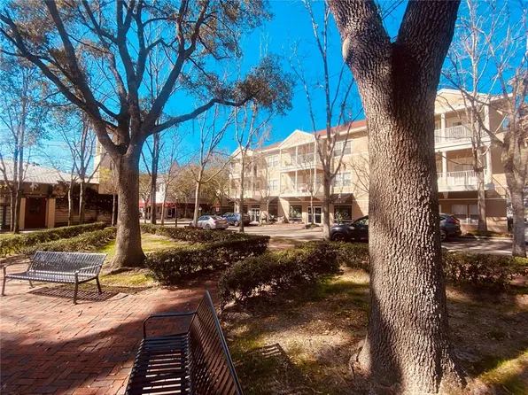 9127 SW 52nd Ave APT 301, Gainesville, FL 32608