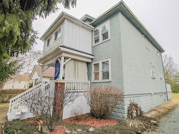 2nd image of 86 Adelaide St