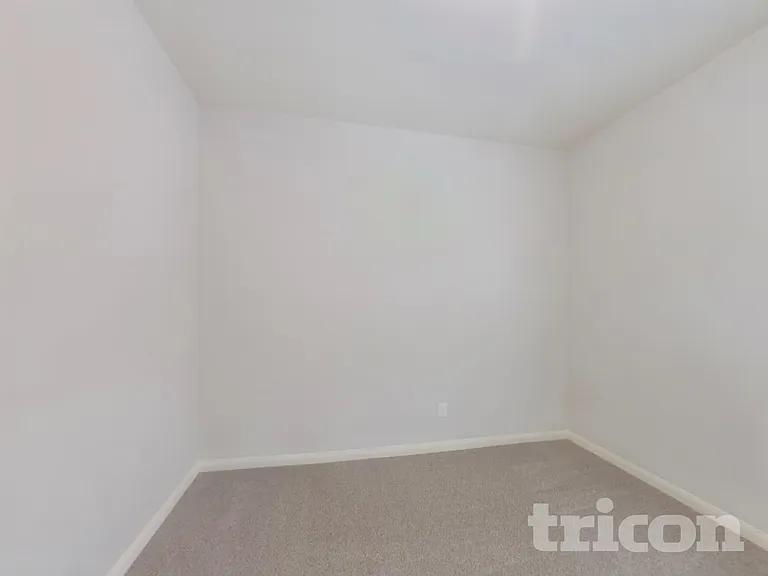 7526 Fettle Ln — Photo 11