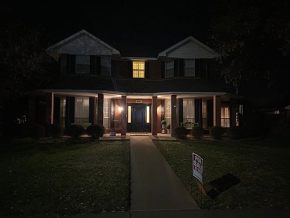 3rd image of 4320 Grants Gln