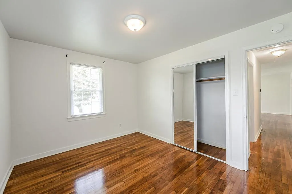 9507 Stockbridge Dr — Photo 4