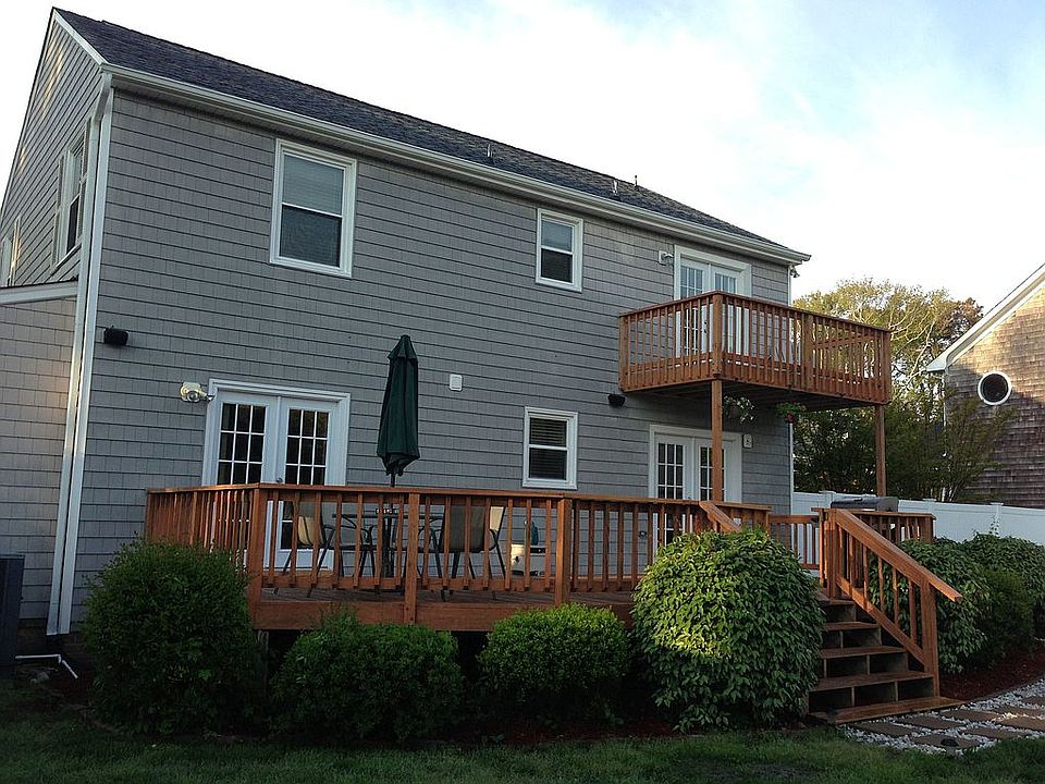 2nd image of 501 Virginia Ave