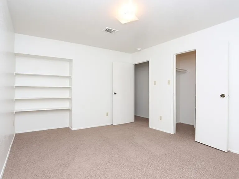 Ashford Creek Apartments — Photo 4