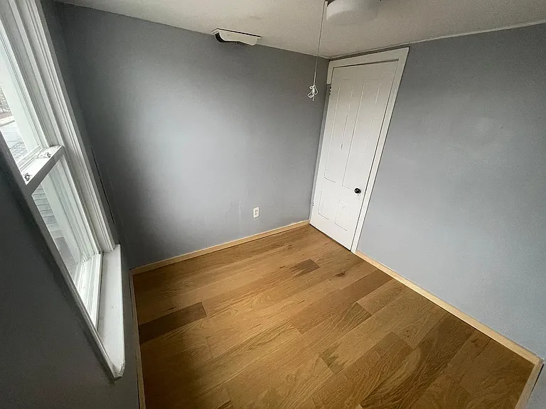 23 Bowers St #1 — Photo 6