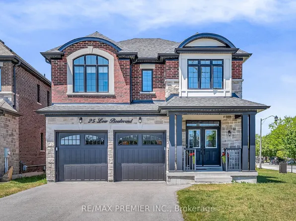 25 Low Blvd, Uxbridge, ON L9P 1W3