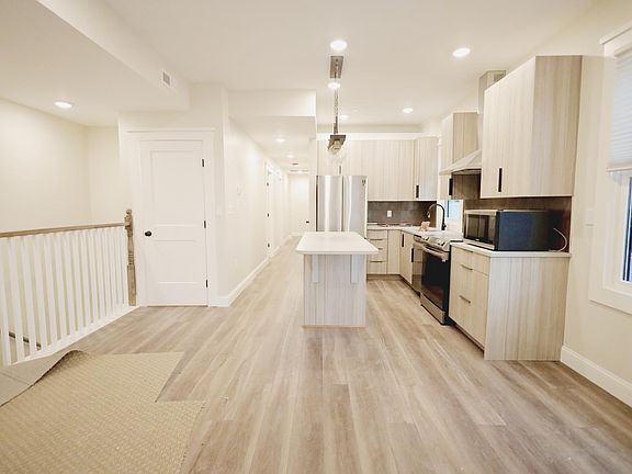 1st Kitchen