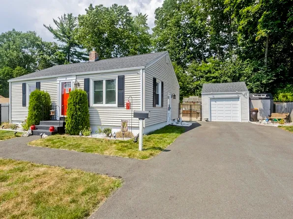9 Alfred Cir, Agawam, MA 01001