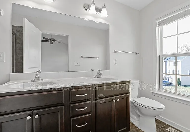 43 Savage Ct — Photo 32