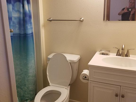 4th image of 5460 Bellview Ave