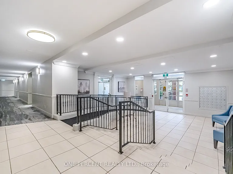 2301 Parkhaven Blvd #208 — Photo 3