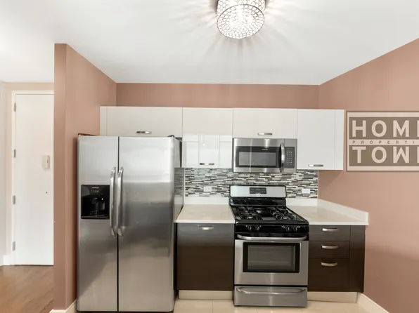 110 Neptune Avenue image 3 of 24