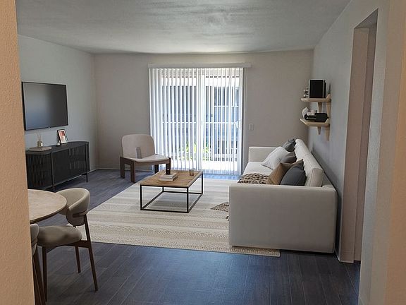 4th image of 10226 SE 6th St APT 10