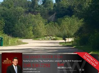 5412 River Ridge Ln, Ann Arbor, MI 48103