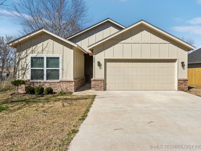 408 W Muskogee Ave, Chouteau, OK, 74337