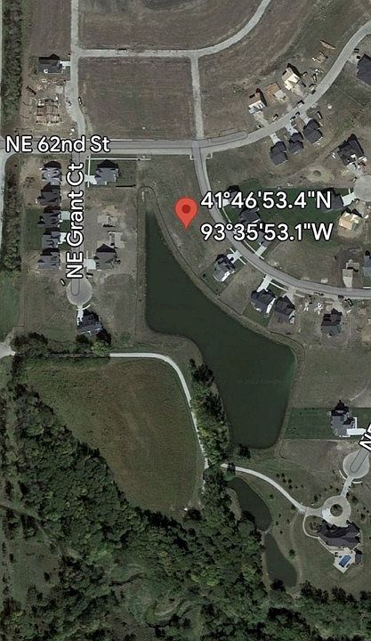 2nd image of 6104 NE Oak Dr