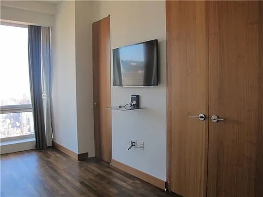 Rented by 212 Consulting Corp | media 9