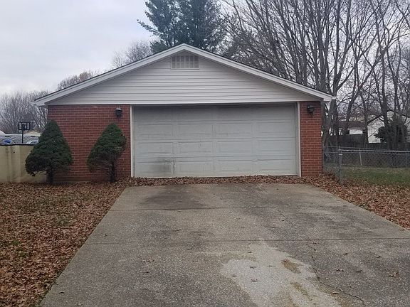 2nd image of 7606 Mango Dr