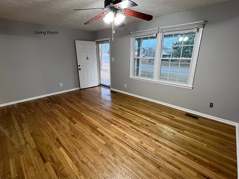 6606 Bonnie Bell Ln — Photo 5
