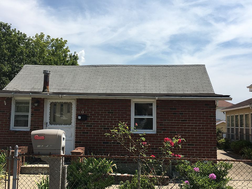 1st image of 11 Wentworth Ave