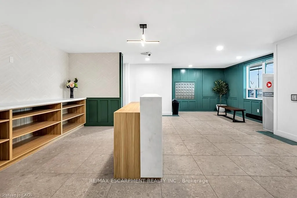 2 bed, $2,100 — Photo 2