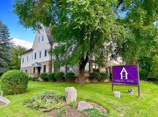 2 Hollyhock Rd #B6, Wilton, CT 06897