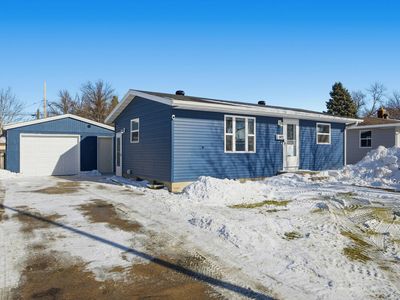 1802 10th Ave N, Moorhead, MN, 56560