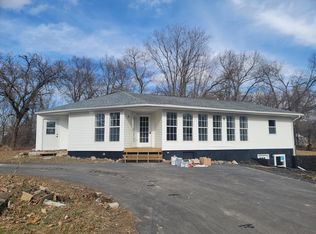 70329 Big Hill Rd, Sturgis, MI 49091