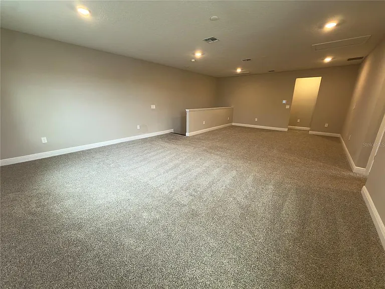 2133 Divot Dr — Photo 10