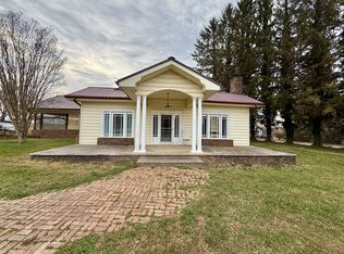 2703 Old Spartanburg Rd, East Flat Rock, NC 28726