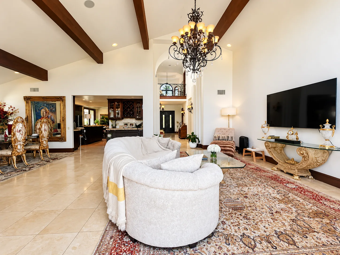 3 bed, 3.5 bath, 3454 sqft, $8,995 — Photo 4