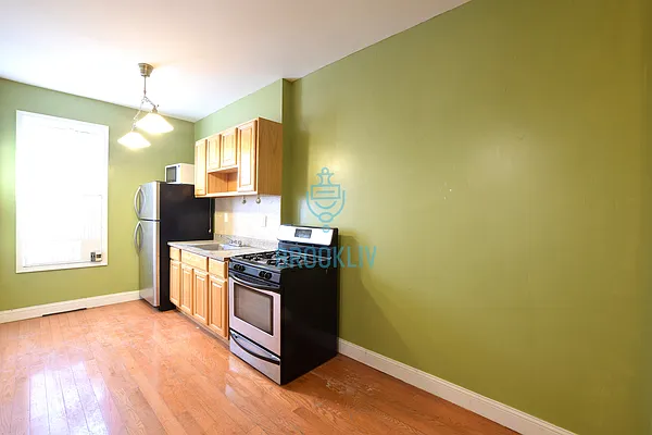 Rented by null | media 10