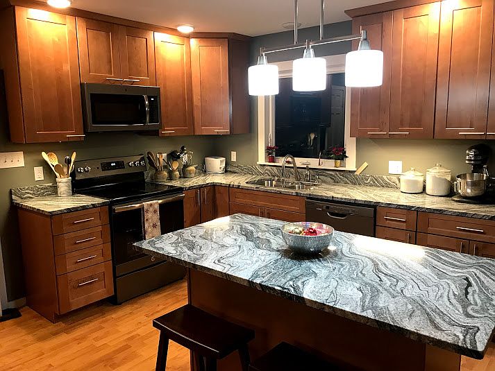 New kitchen, granite counter