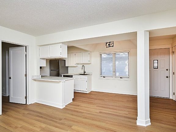 5th image of 5221 Boulder Dr Unit 5