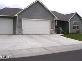 406 S 93rd Ave, Yakima, WA 98908