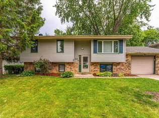 203 Saratoga Rd, Normal, IL 61761