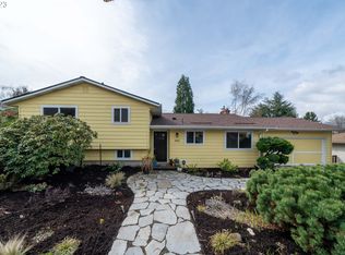 11006 SE Main St, Portland, OR 97216