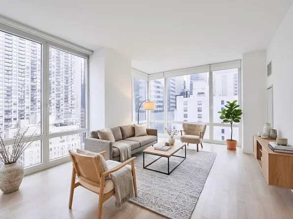 247 West 46th Street image 1 of 17
