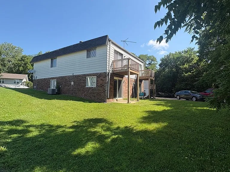 1504 W Tiffany Dr — Photo 3