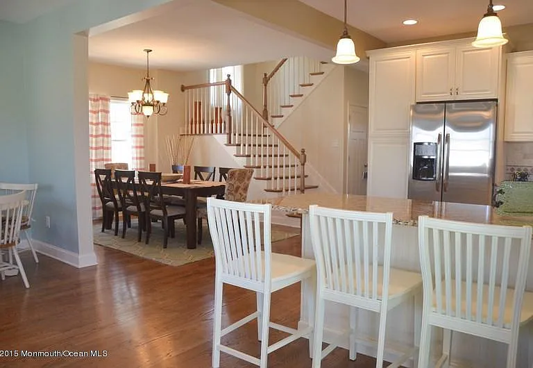 23 Parkway — Photo 15
