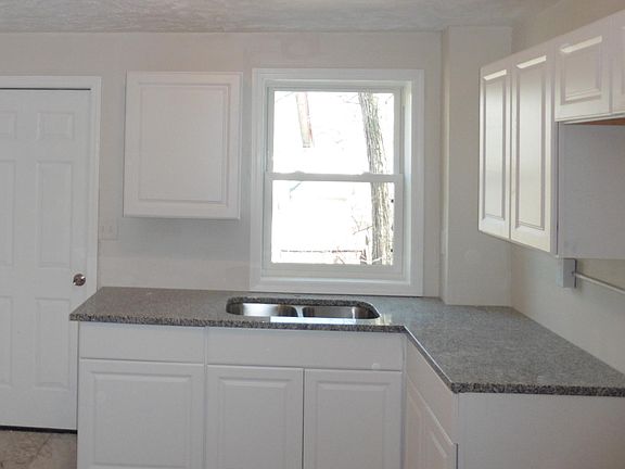 4th image of 6609 Whitney Ave