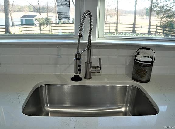 3rd image of 3601 Bon Rea Dr