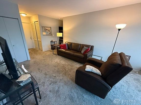 3rd image of 2230 S Patterson Blvd #6