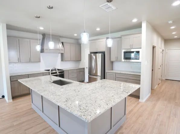 5017 55th St, Lubbock, TX 79414