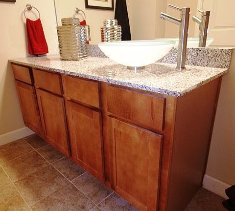 3rd image of 5630 Pershing Ave #27