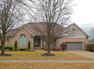 3100 Thousand Oaks Dr, Louisville, KY 40205