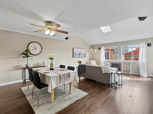 3 Rialto Ct #425, New Westminster, BC V3M 6P2