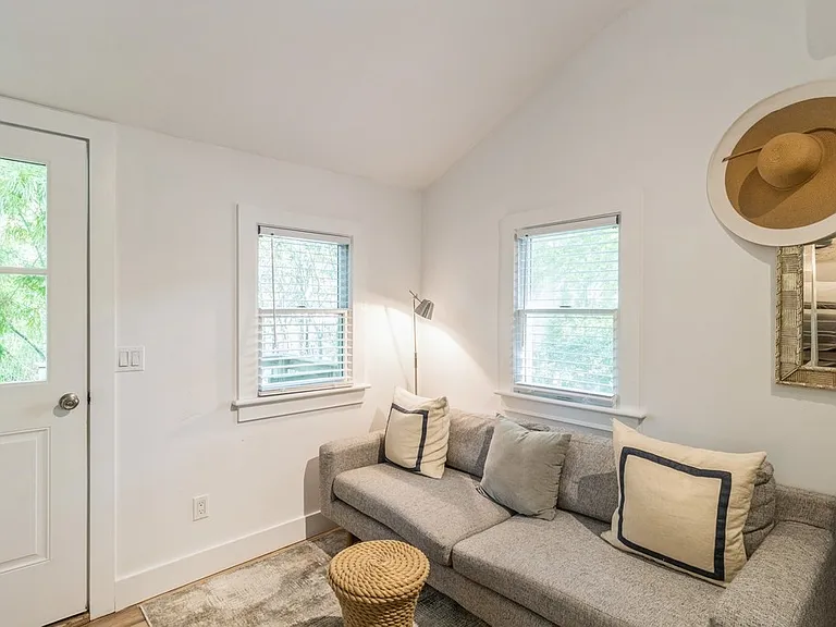 23 Long Beach Ln — Photo 9