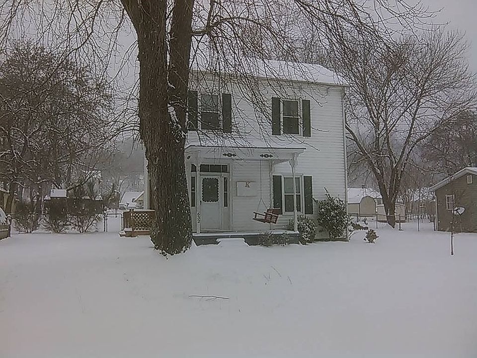 1st image of 632 Pocahontas St